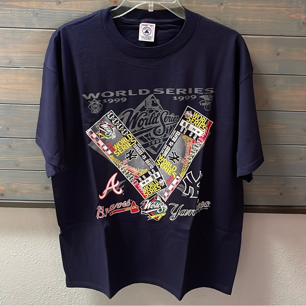 Vintage 1999 World Series Braves & Yankees Tee